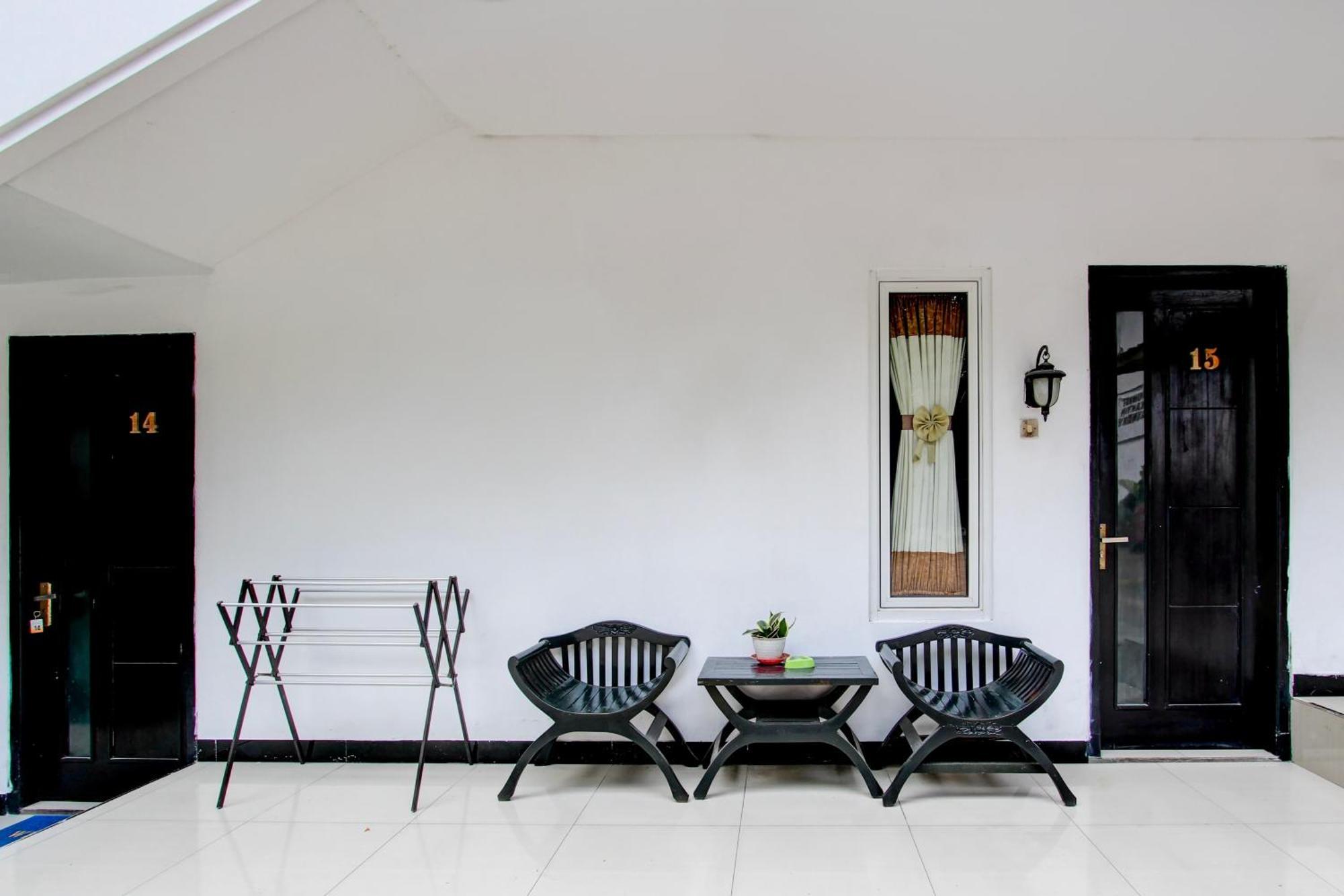 Oyo 409 Pondok Helomi Kalasan Exterior foto