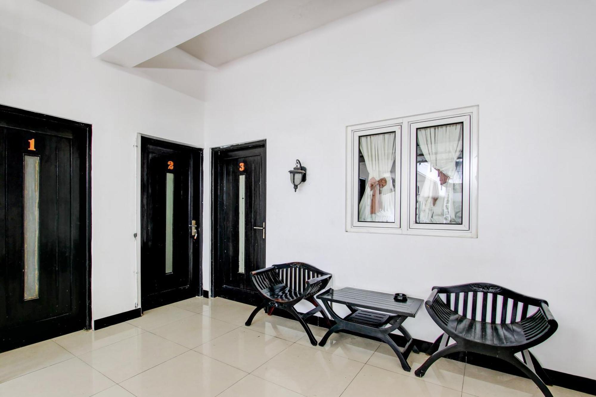 Oyo 409 Pondok Helomi Kalasan Exterior foto
