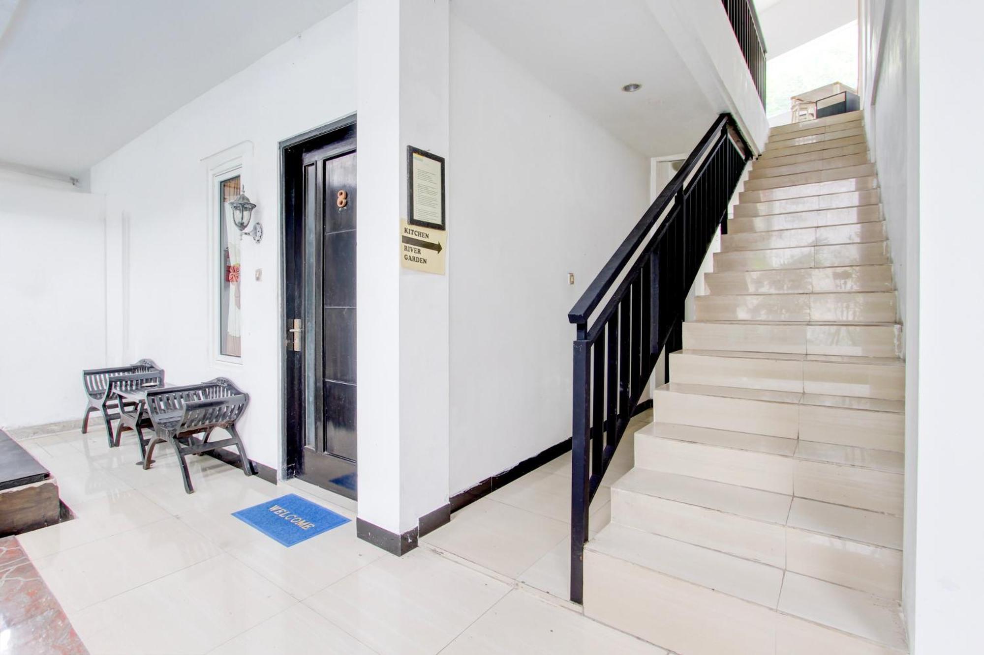 Oyo 409 Pondok Helomi Kalasan Exterior foto